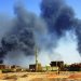 أعمدة دخان جراء القصف تحجب السماء عن أجزاء عدة من الخرطوم (رويترز)