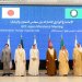 وزراء خارجية دول الخليج مع نظيرهم الياباني عقب اجتماع مشترك عقد الخميس في الرياض (واس)