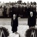 الرئيس الفرنسي فرنسوا ميتران والمستشار الألماني هيلموت كول في فردان عام 1984 (أرشيفية)