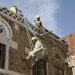 التراجع الكبير في أعمال البناء والإنشاءات تسبب في توسيع دائرة البطالة باليمن (رويترز)