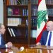 الرئيس اللبناني جوزيف عون مجتمعاً مع وزير الخارجية المصري بدر عبد العاطي (إ.ب.أ)