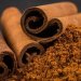 القرفة معروفة بخصائصها المضادة للالتهابات والبكتيريا (رويترز)
