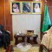 السفير السعودي محمد آل جابر والمبعوث الأممي هانس غروندبرغ خلال لقائهما في الرياض الخميس (واس)