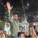 الفلسطيني أيمن محيسن يحتفل بزفافه في أبريل الماضي في حي الرمال بمدينة غزة (صورة قدمها محيسن)