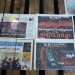 صحف إيرانية معروضة أمام كشك في طهران تحمل عناوين عن «الثأر» لمقتل علي خامنئي، غداة بيان للمرشد الجديد مجتبى خامنئي تعهد فيه بالانتقام لمقتل والده (إ.ب.أ)