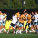 لاعبو الارجنتين في التدريب بعدما  أظهروا صلابة في التحمل خلال مشوارهم بالمونديال (رويترز)