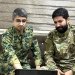 مدير الإعلام والاتصال عن المنطقة الشرقية في وزارة الدفاع السورية هلزوار إسماعيل مع فرهاد شامي مدير المركز الإعلامي لـ«قوات سوريا الديمقراطية - قسد» (فيسبوك)