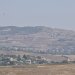 مرتفعات علي الطاهر الواقعة شرق مدينة النبطية في جنوب لبنان وتبدو أسفلها بلدتا كفرتبنيت والنبطية الفوقا (الشرق الأوسط)