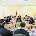 العليمي مجتمعاً في الرياض مع سفراء الدول الراعية للعملية السياسية في اليمن (إعلام حكومي)
