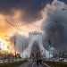 الدخان يتصاعد في طهران بعد غارة جوية