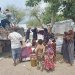 أعداد محدودة جداً من النازحين اليمنيين حصلوا على بعض المساعدات (إعلام محلي)