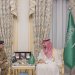 وزير الدفاع السعودي الأمير خالد بن سلمان لدى لقائه قائد الجيش الباكستاني عاصم منير (واس)