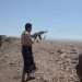 جندي من قوات ألوية العمالقة خلال التقدم في جبهة باب المندب (رويترز)