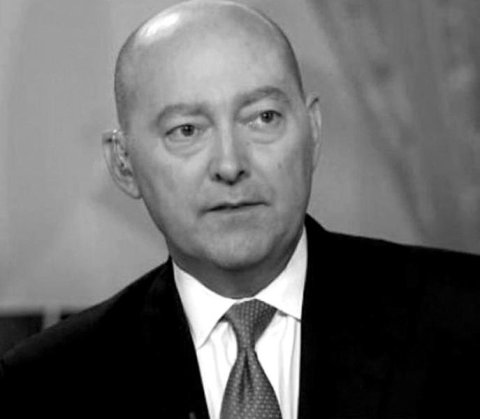 جيمس ستارفيديس